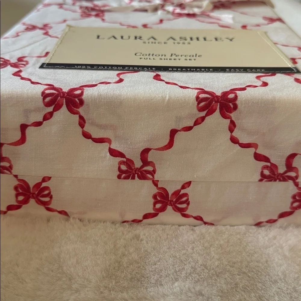 Laura Ashley Christmas Holiday Red Bow Ribbons Sheet Set - Full
